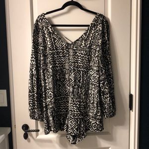 BILLABONG patterned romper